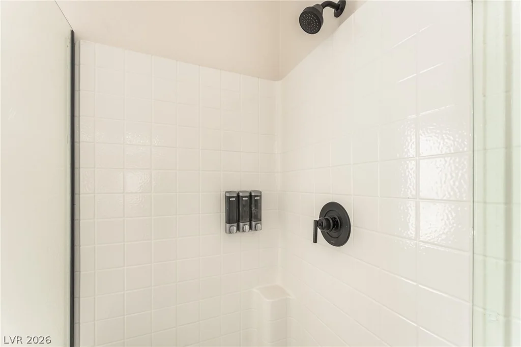 4624 Del Laguna, North Las Vegas, NV 89031