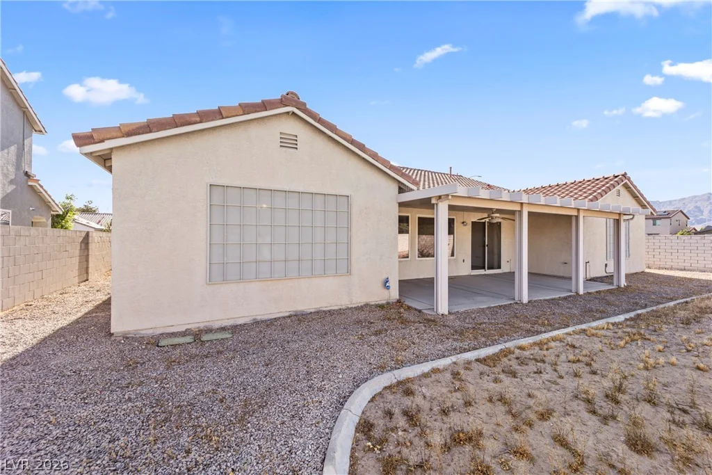 6332 Bunch Grass, North Las Vegas, NV 89031