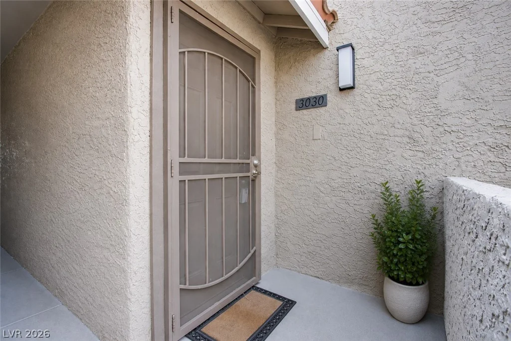 4200 Valley View, Las Vegas, NV 89103