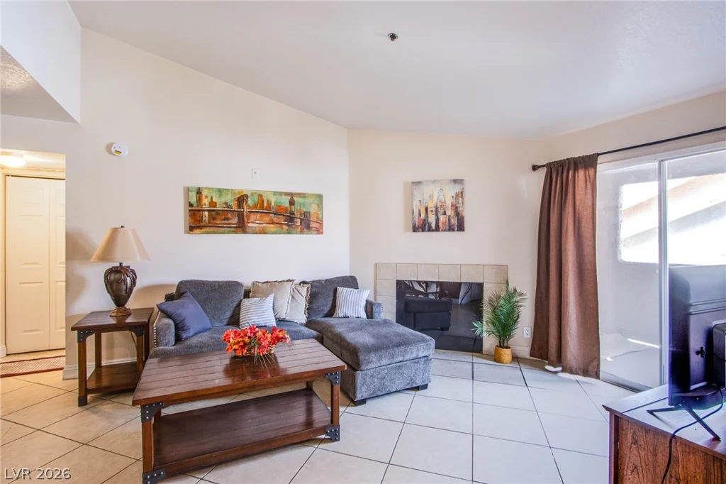 4200 Valley View, Las Vegas, NV 89103