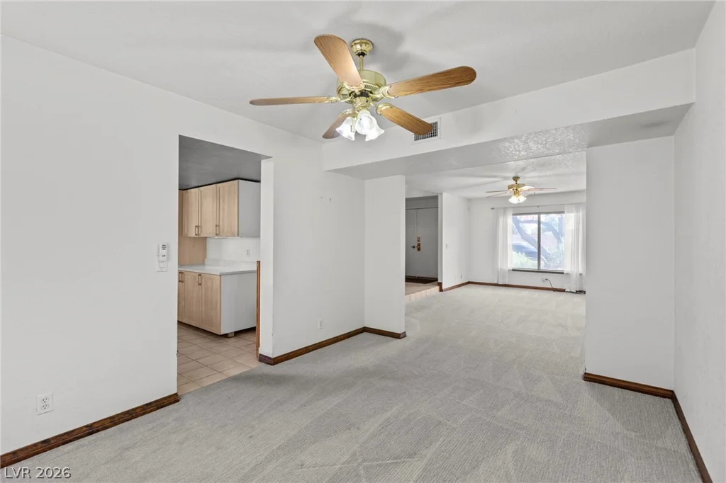 5914 Twain, Las Vegas, NV 89103