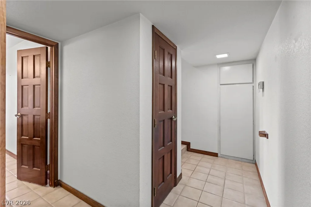 5914 Twain, Las Vegas, NV 89103