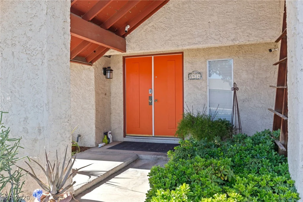 5914 Twain, Las Vegas, NV 89103