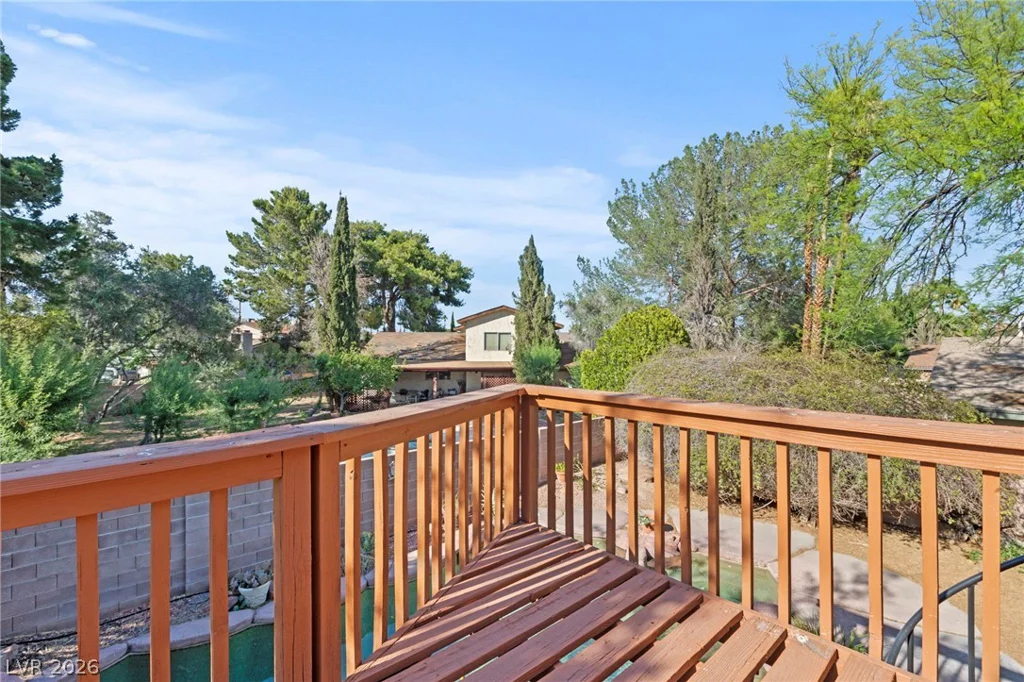 5914 Twain, Las Vegas, NV 89103