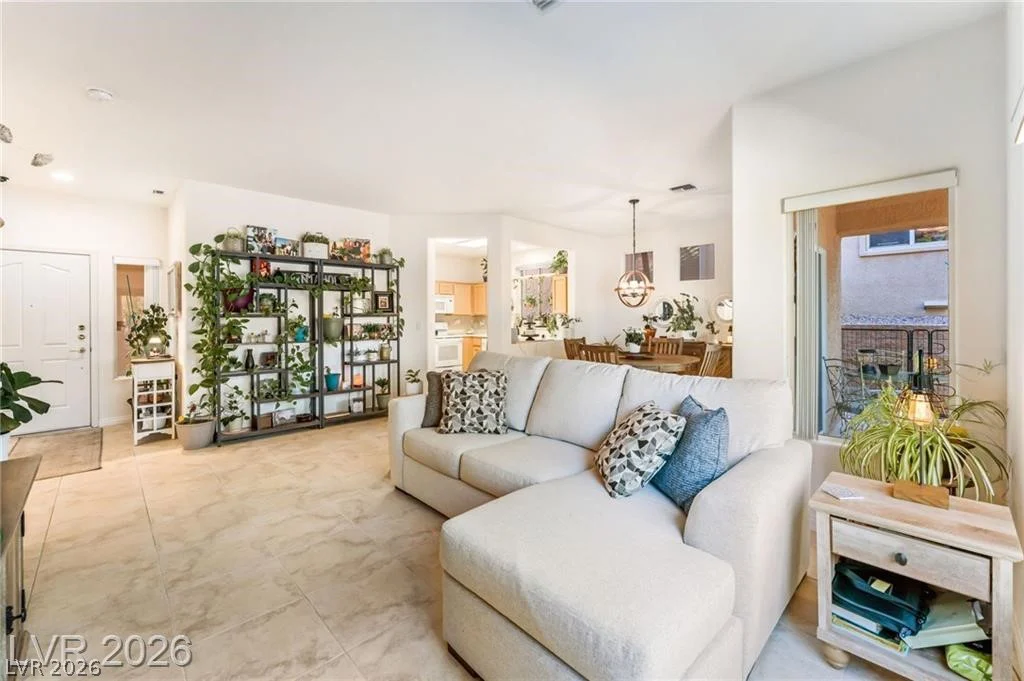 10722 Sky Meadows, Las Vegas, NV 89134