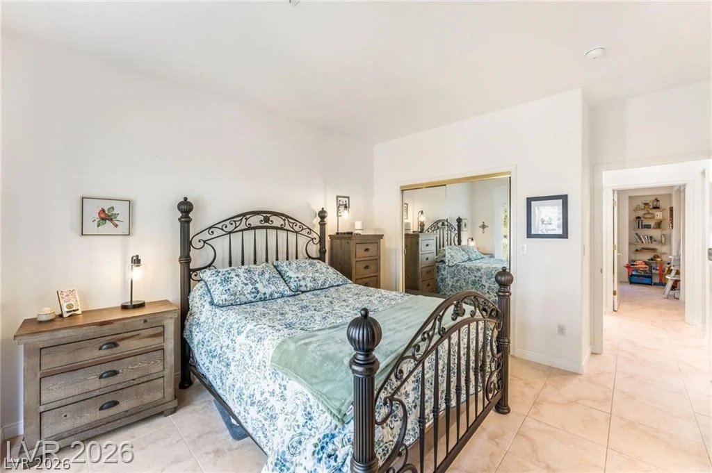 10722 Sky Meadows, Las Vegas, NV 89134