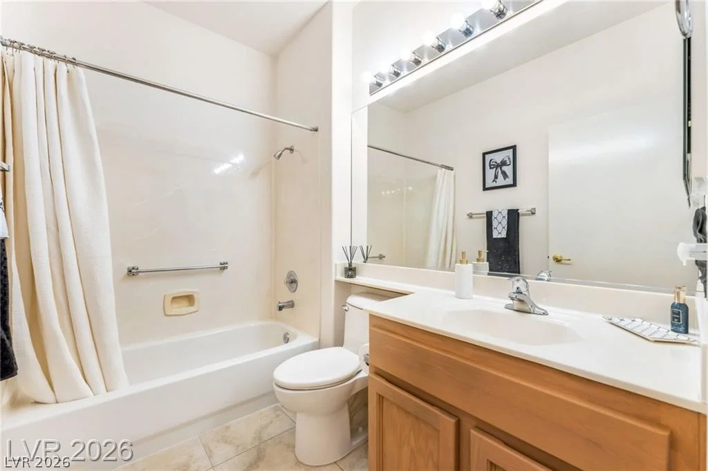 10722 Sky Meadows, Las Vegas, NV 89134
