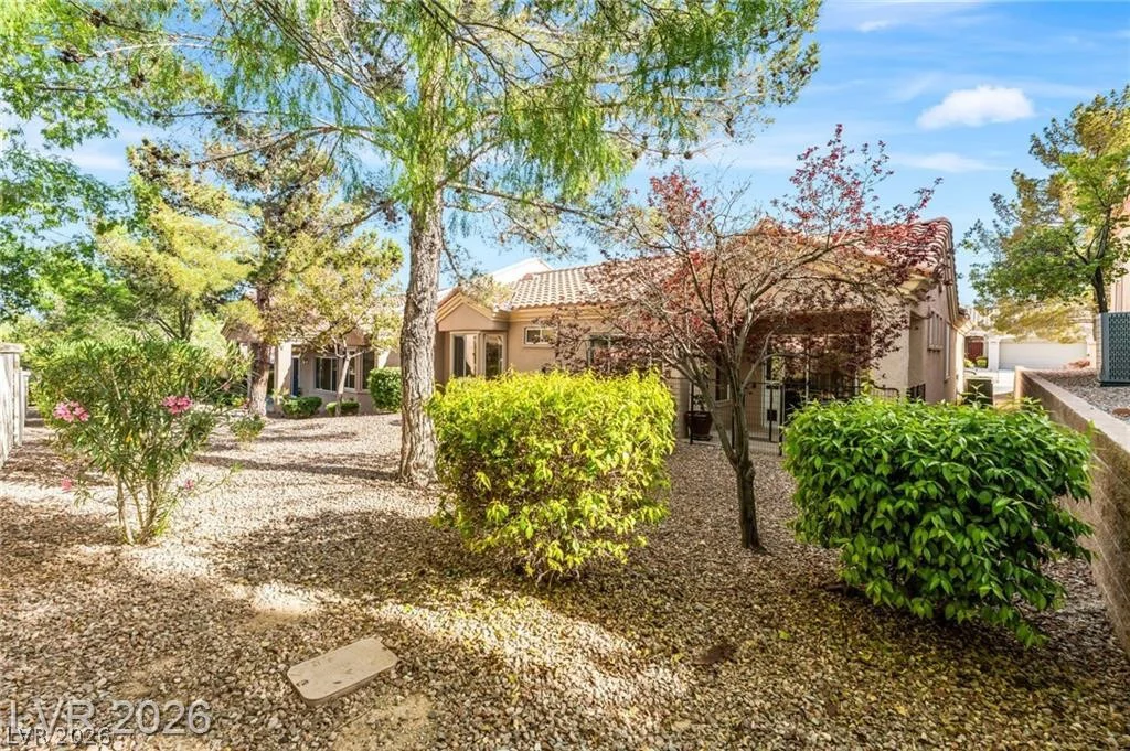 10722 Sky Meadows, Las Vegas, NV 89134