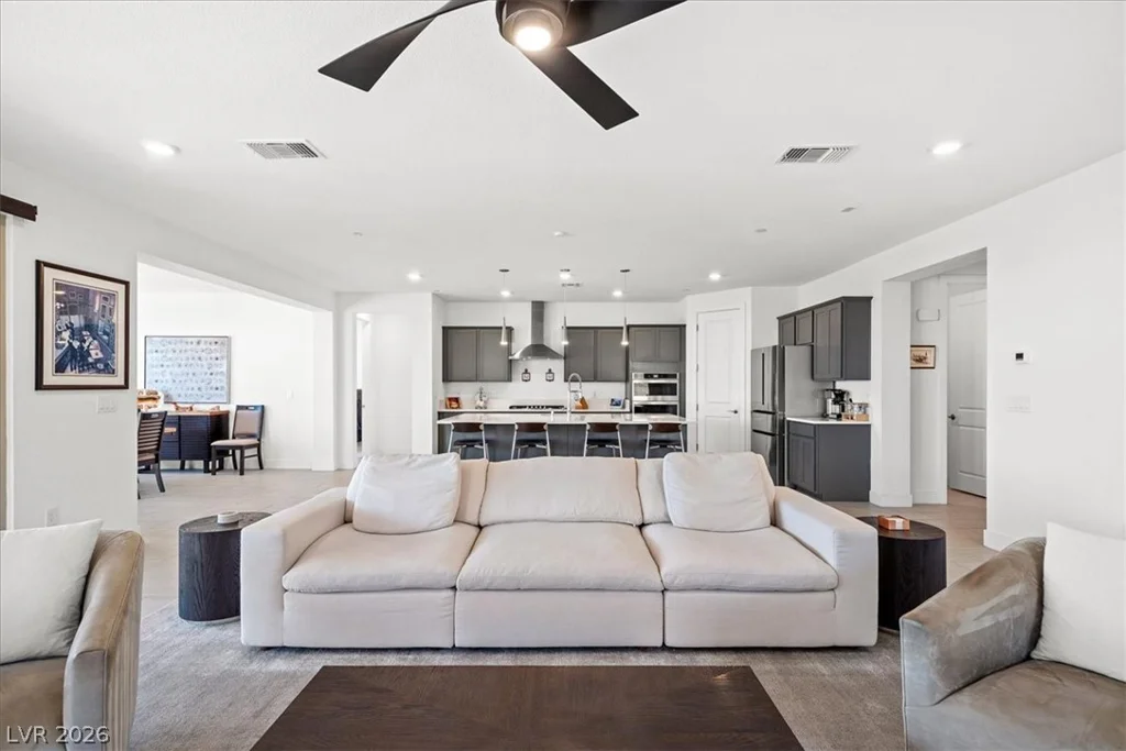 10959 Gardenova, Las Vegas, NV 89166
