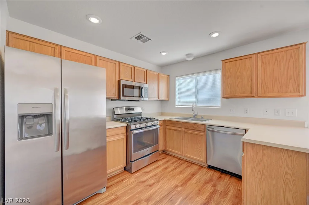 3389 Cheyenne Gardens, North Las Vegas, NV 89032