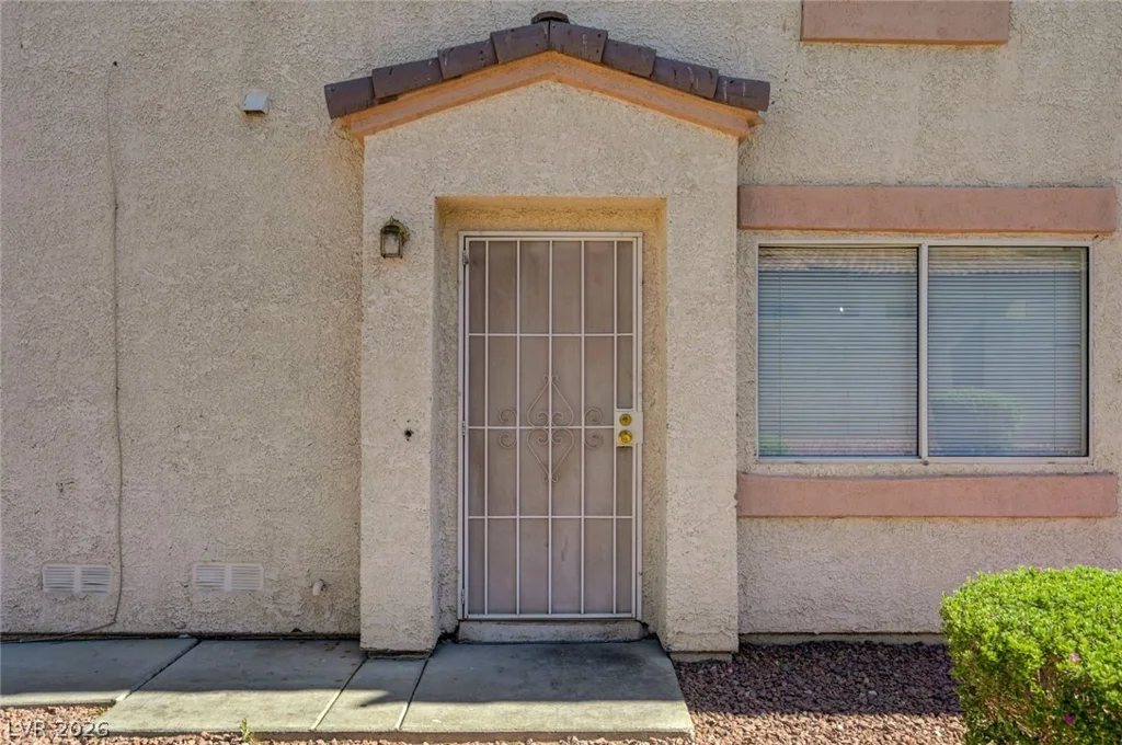 3389 Cheyenne Gardens, North Las Vegas, NV 89032