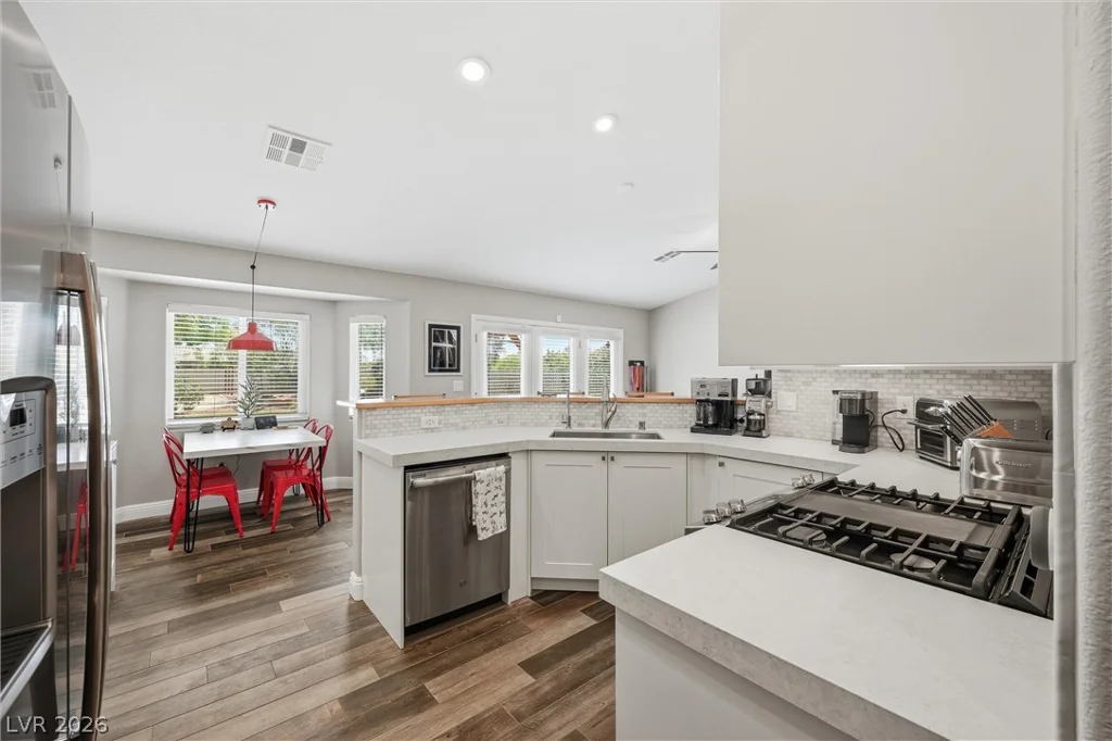 6908 Bienville, Las Vegas, NV 89131