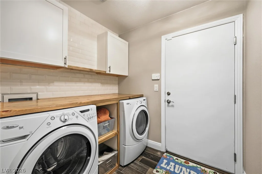 6908 Bienville, Las Vegas, NV 89131