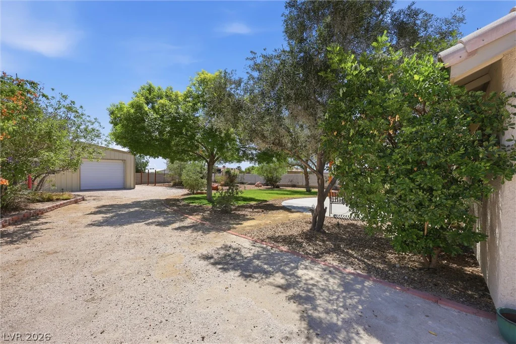 6908 Bienville, Las Vegas, NV 89131