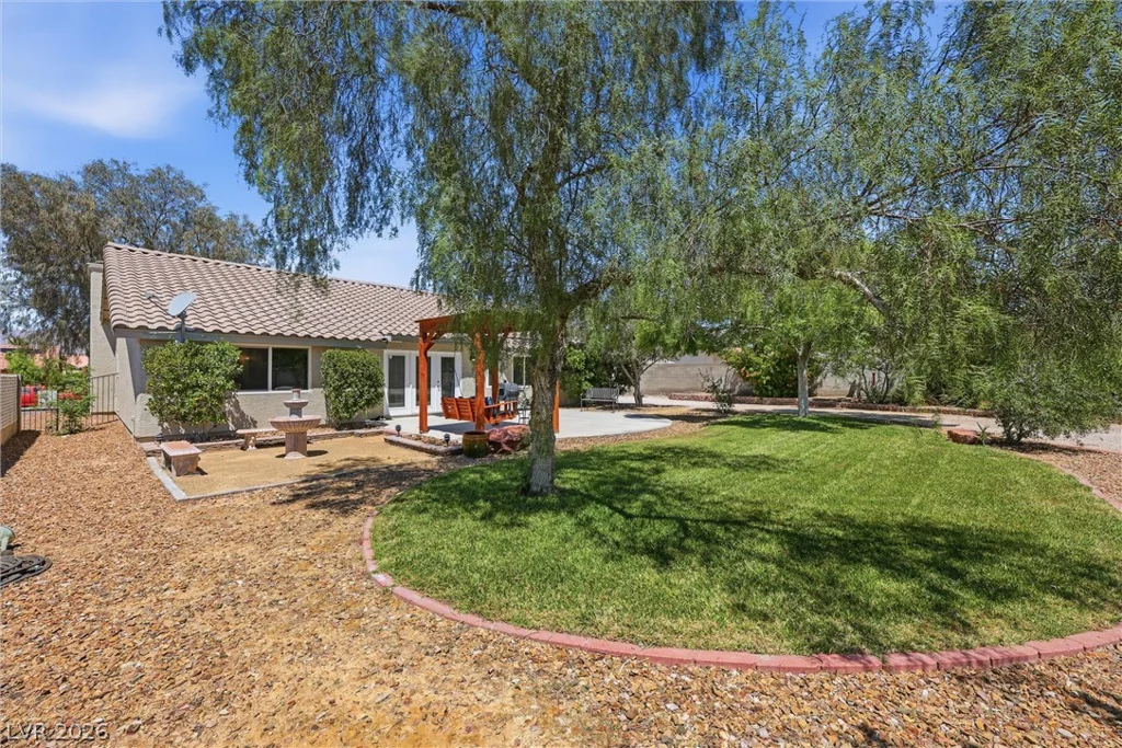 6908 Bienville, Las Vegas, NV 89131