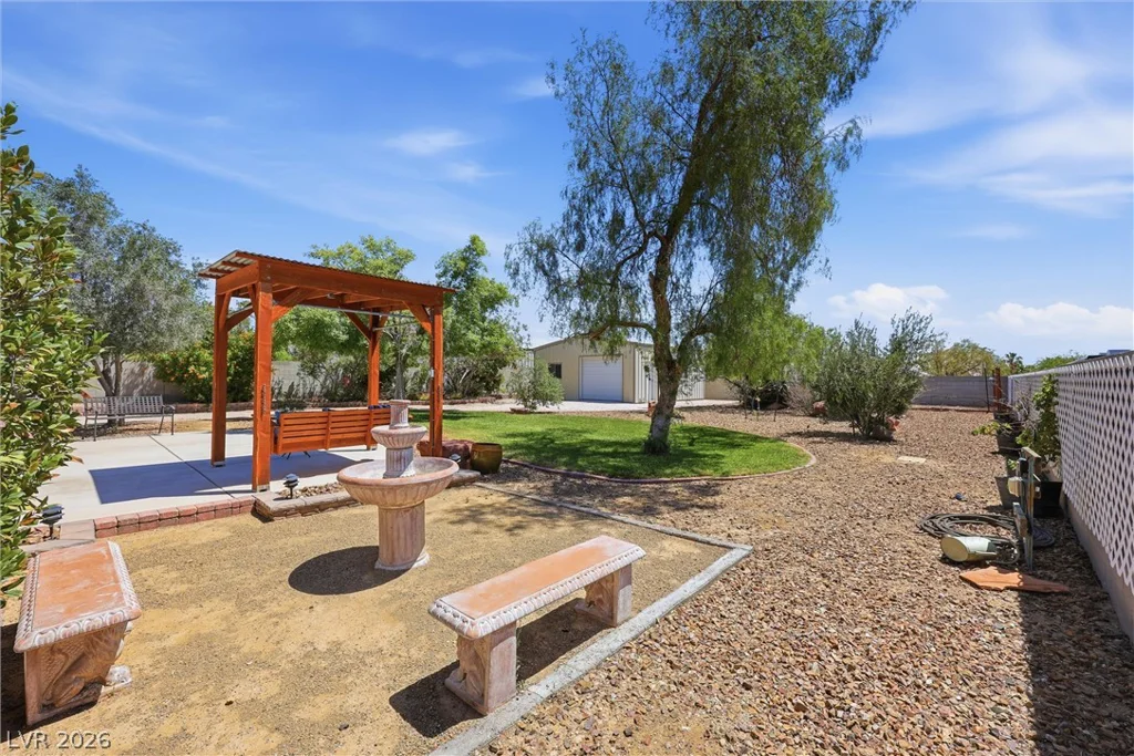 6908 Bienville, Las Vegas, NV 89131