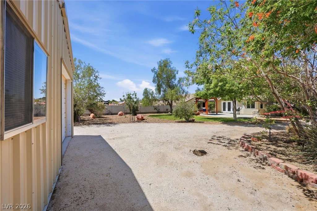 6908 Bienville, Las Vegas, NV 89131