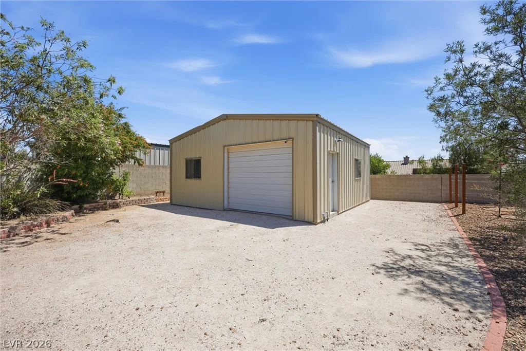 6908 Bienville, Las Vegas, NV 89131