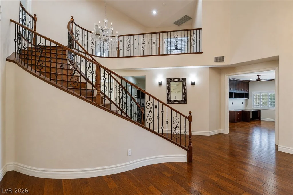 9592 Camino Capistrano, Las Vegas, NV 89147