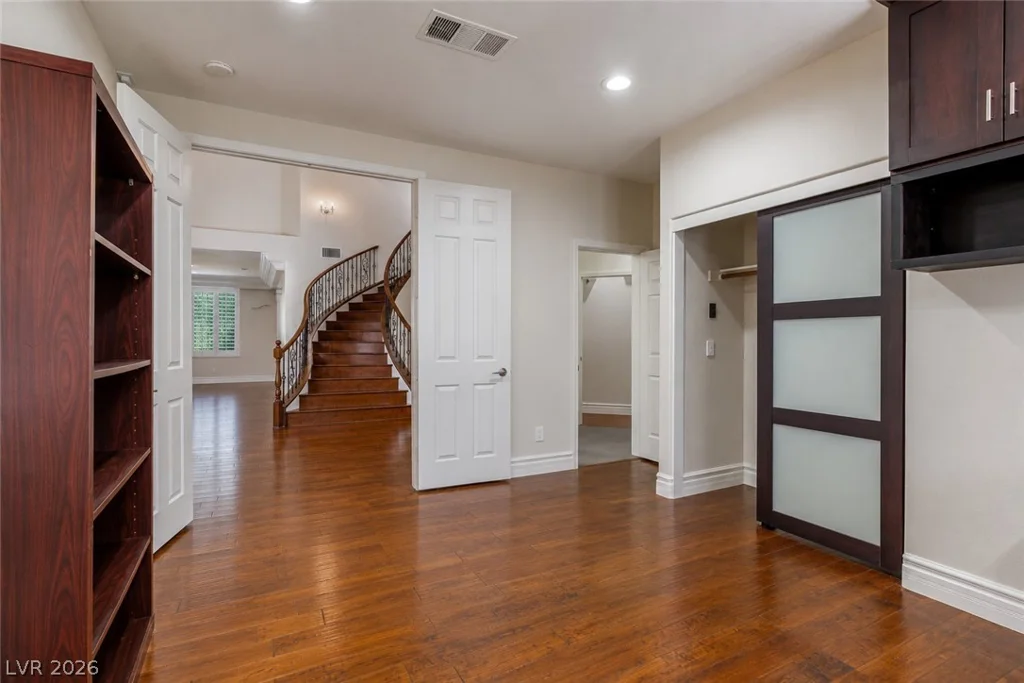 9592 Camino Capistrano, Las Vegas, NV 89147