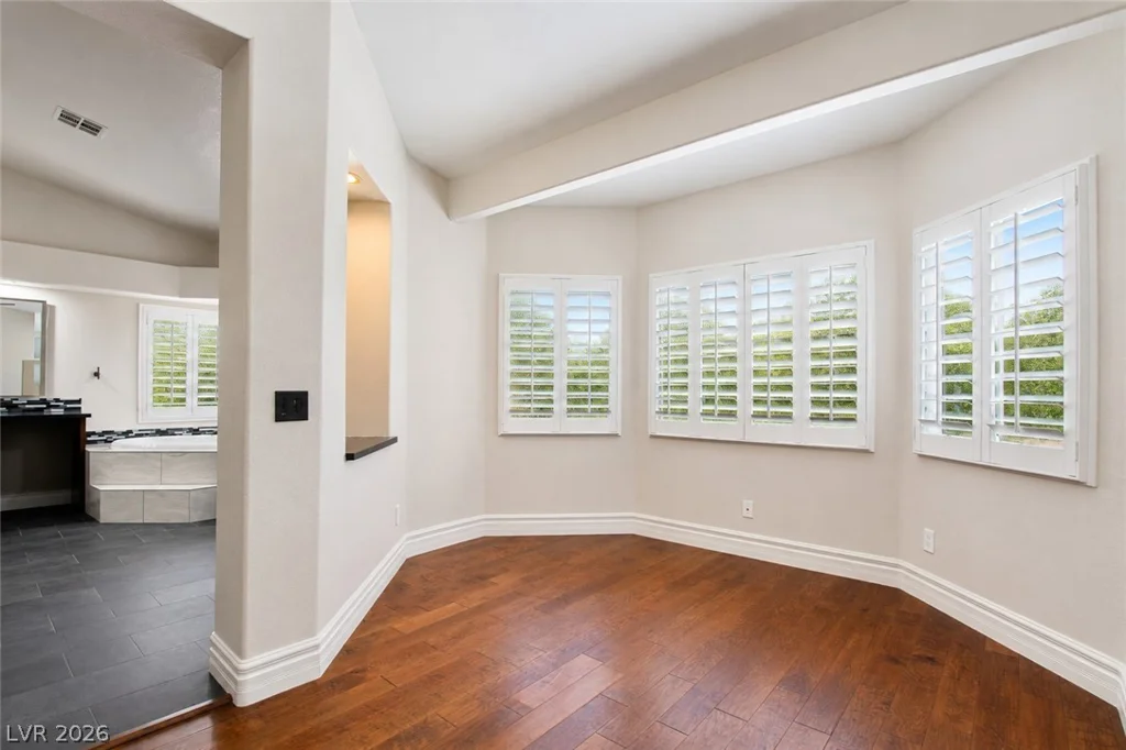 9592 Camino Capistrano, Las Vegas, NV 89147