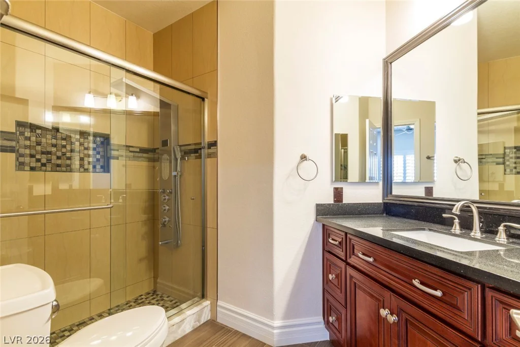 9592 Camino Capistrano, Las Vegas, NV 89147