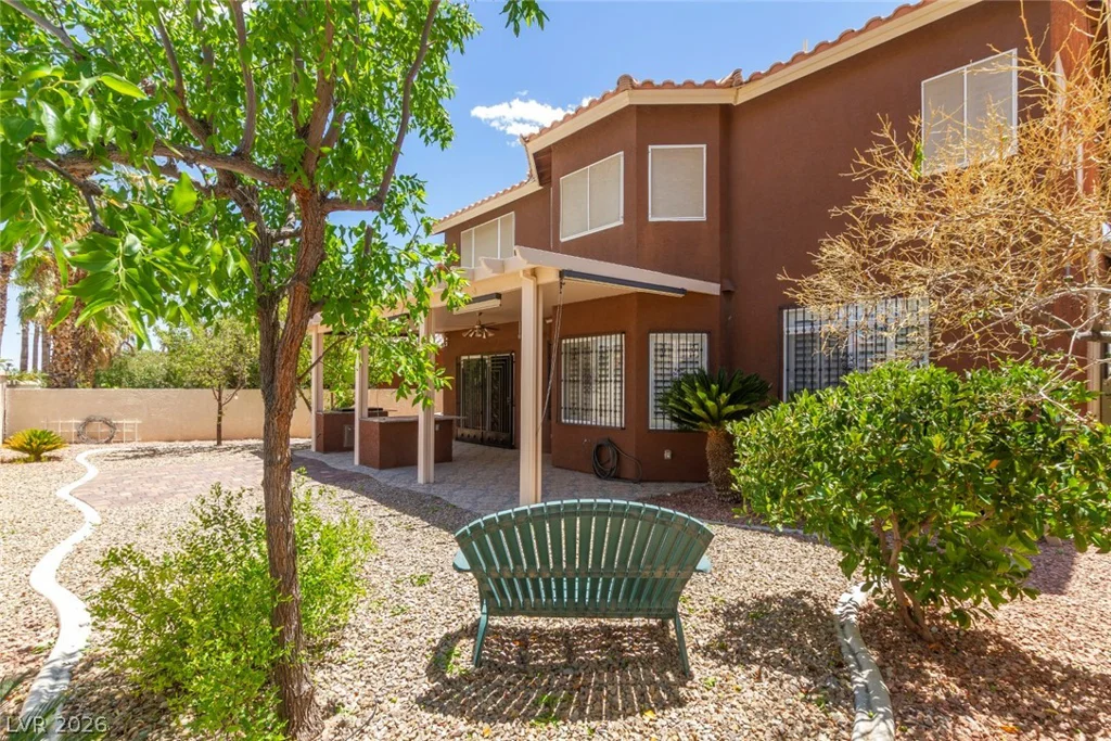 9592 Camino Capistrano, Las Vegas, NV 89147