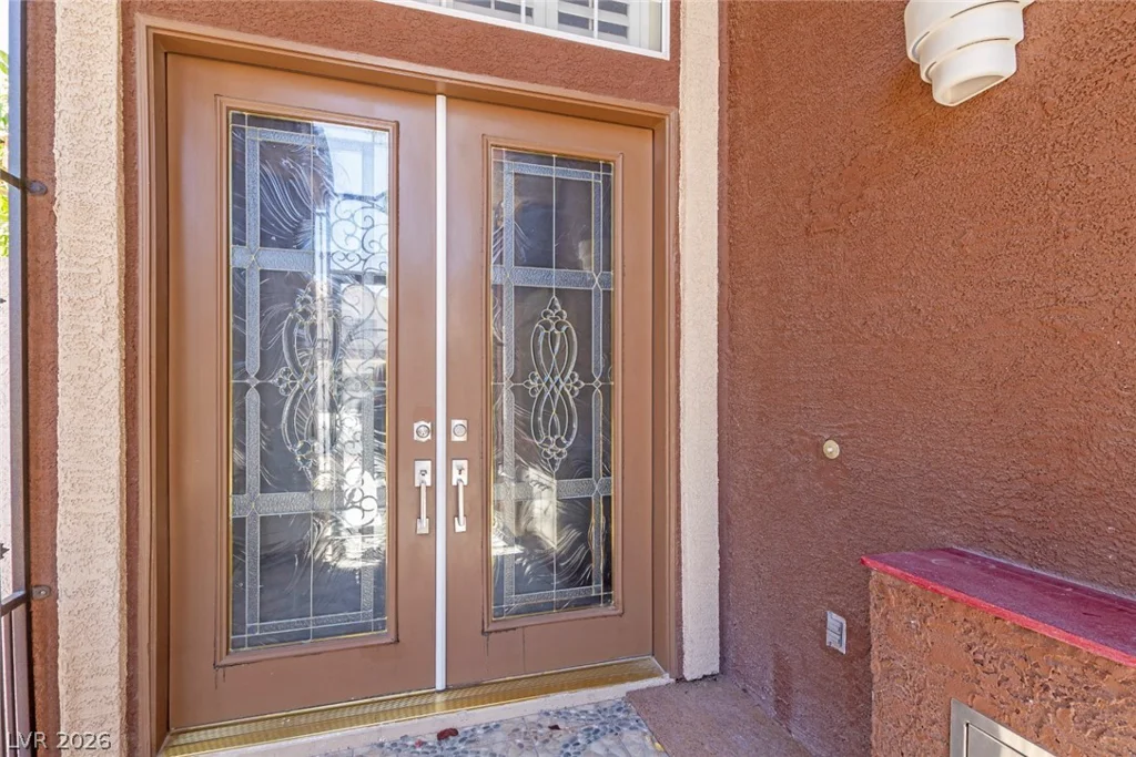 9592 Camino Capistrano, Las Vegas, NV 89147