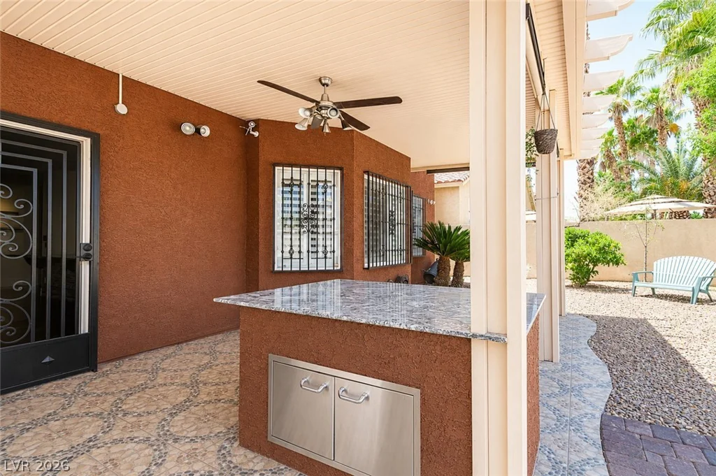 9592 Camino Capistrano, Las Vegas, NV 89147