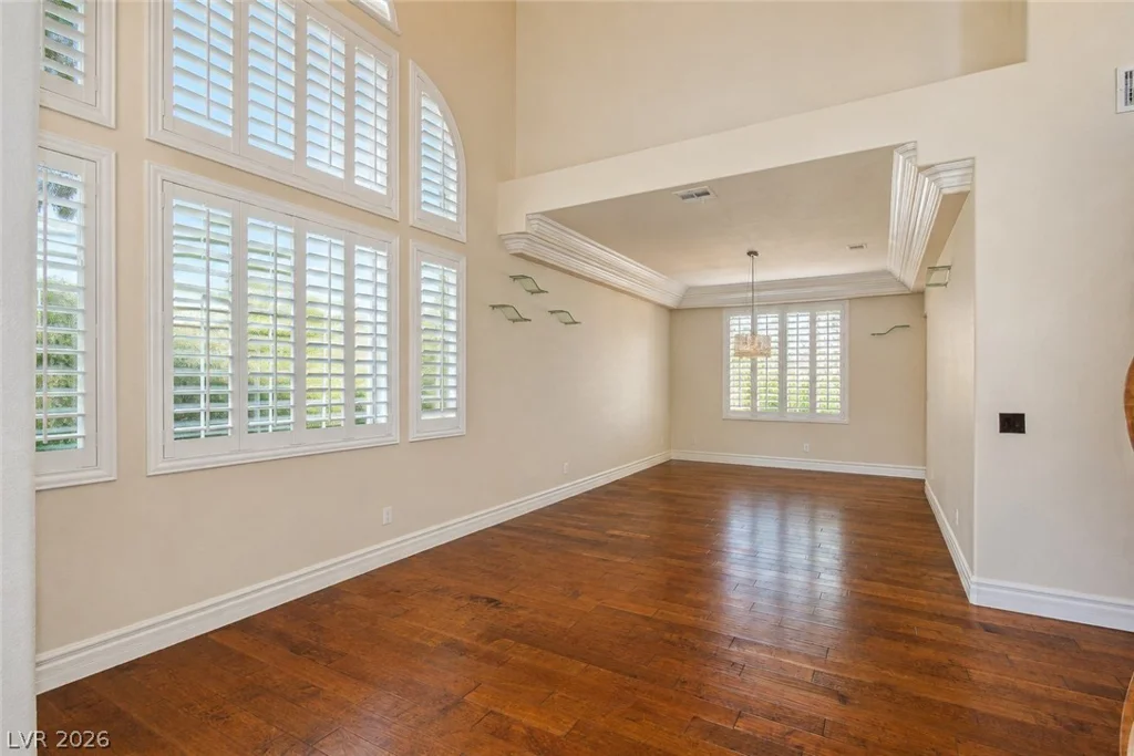 9592 Camino Capistrano, Las Vegas, NV 89147
