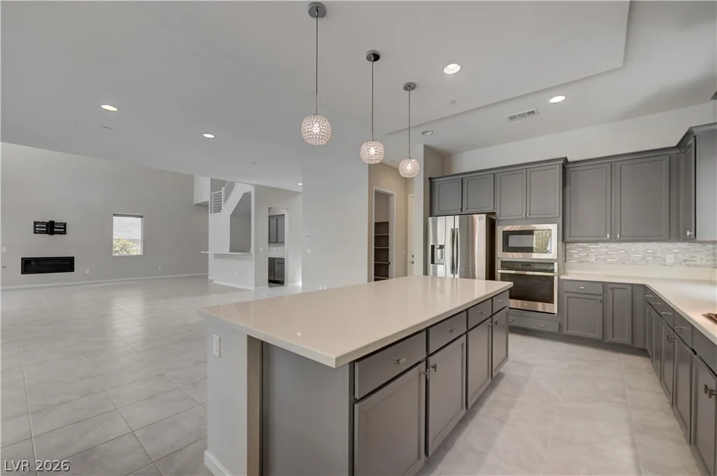 32 Vista Outlook, Henderson, NV 89011