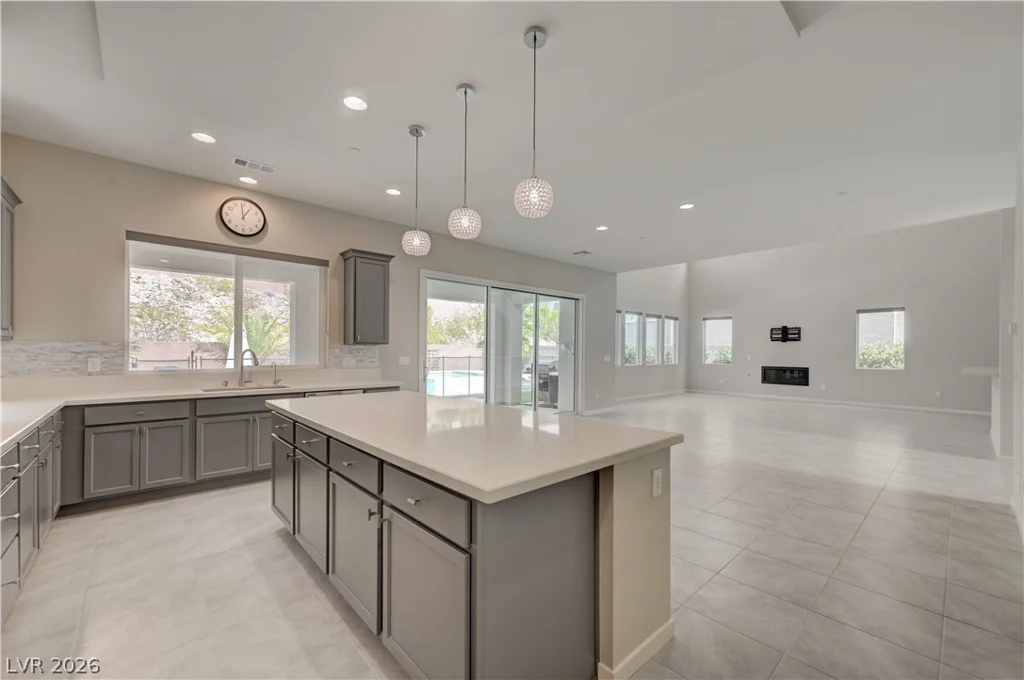 32 Vista Outlook, Henderson, NV 89011