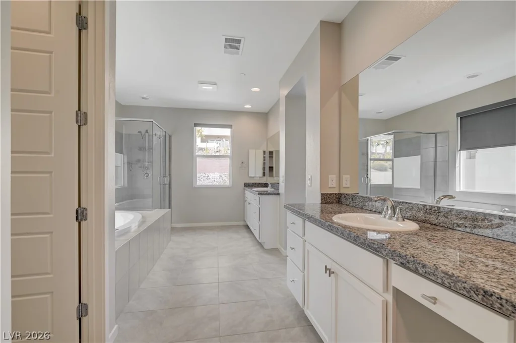 32 Vista Outlook, Henderson, NV 89011
