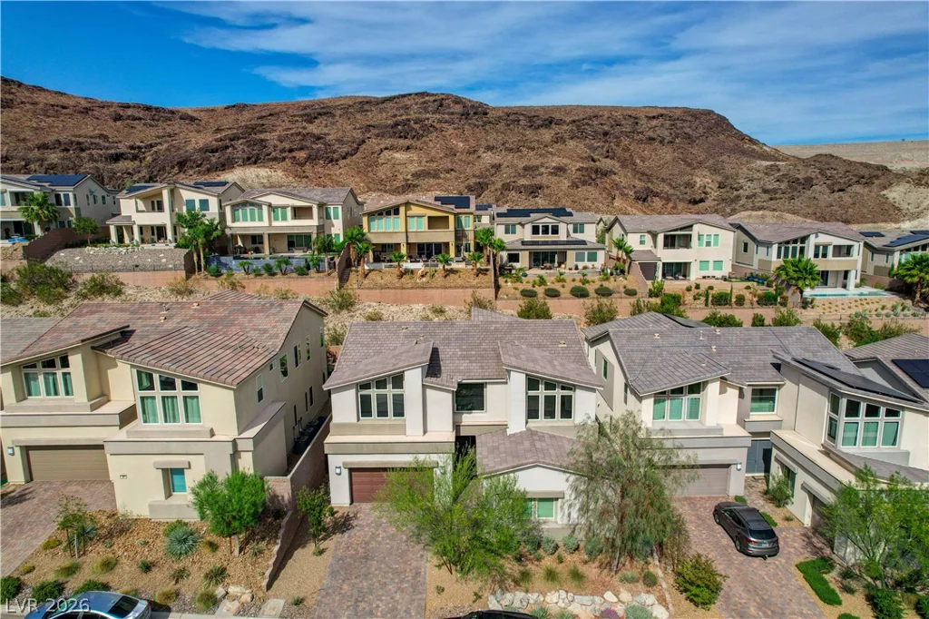 32 Vista Outlook, Henderson, NV 89011