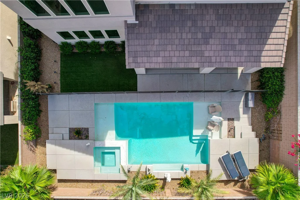 32 Vista Outlook, Henderson, NV 89011