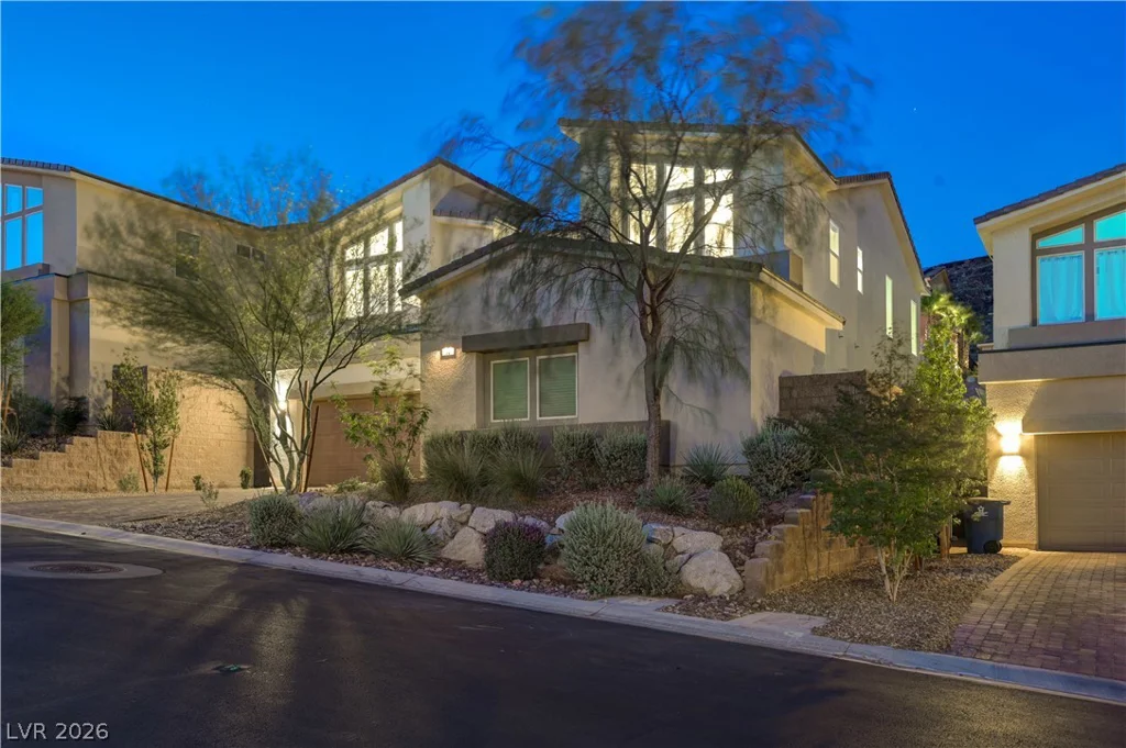 32 Vista Outlook, Henderson, NV 89011