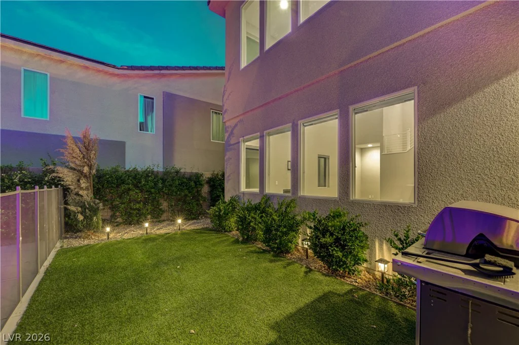 32 Vista Outlook, Henderson, NV 89011