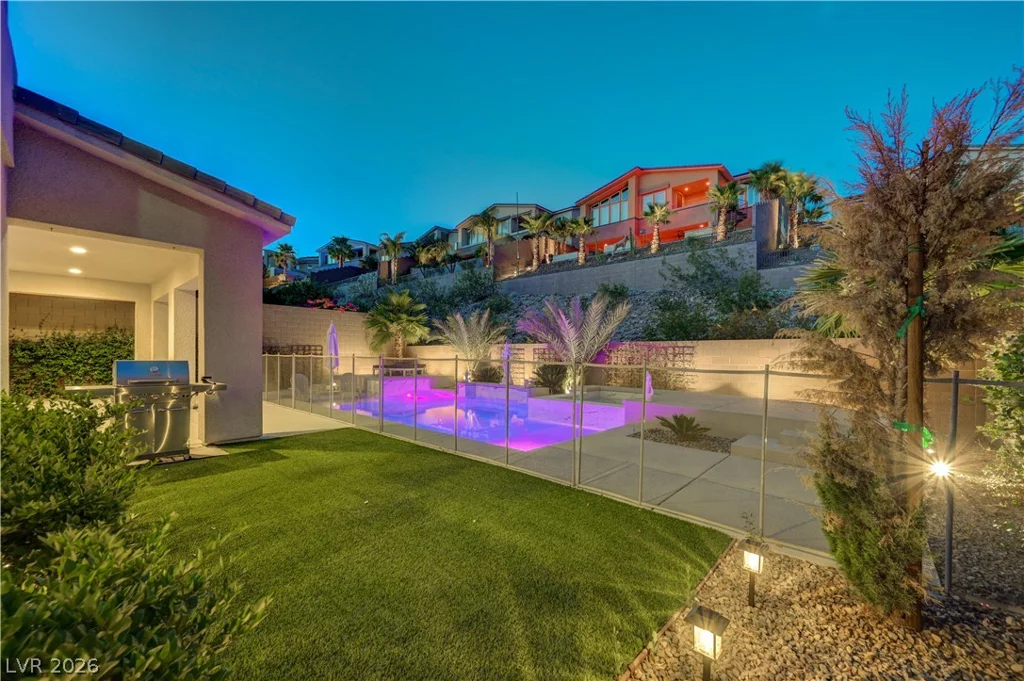 32 Vista Outlook, Henderson, NV 89011
