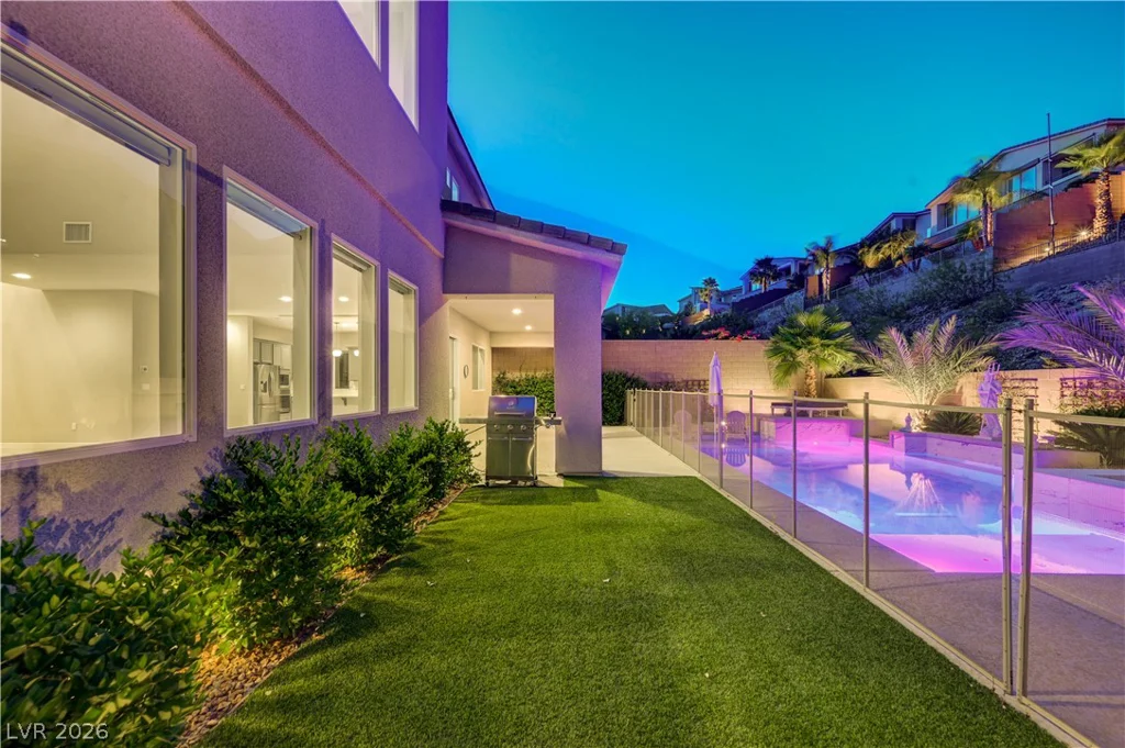 32 Vista Outlook, Henderson, NV 89011