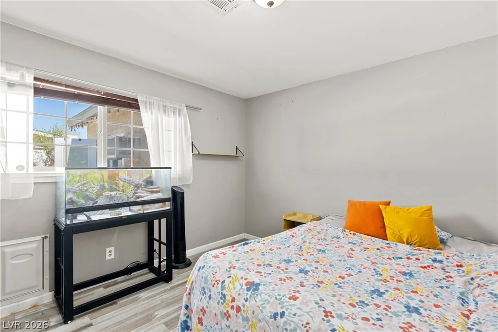 6214 Gunderson, Las Vegas, NV 89103