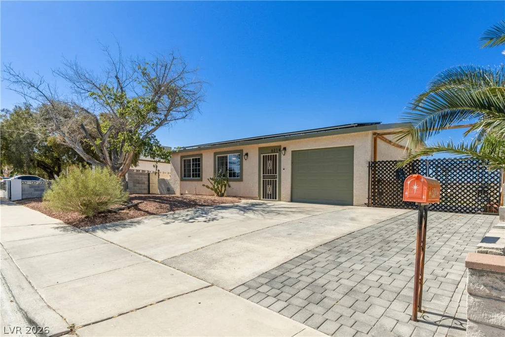 6214 Gunderson, Las Vegas, NV 89103
