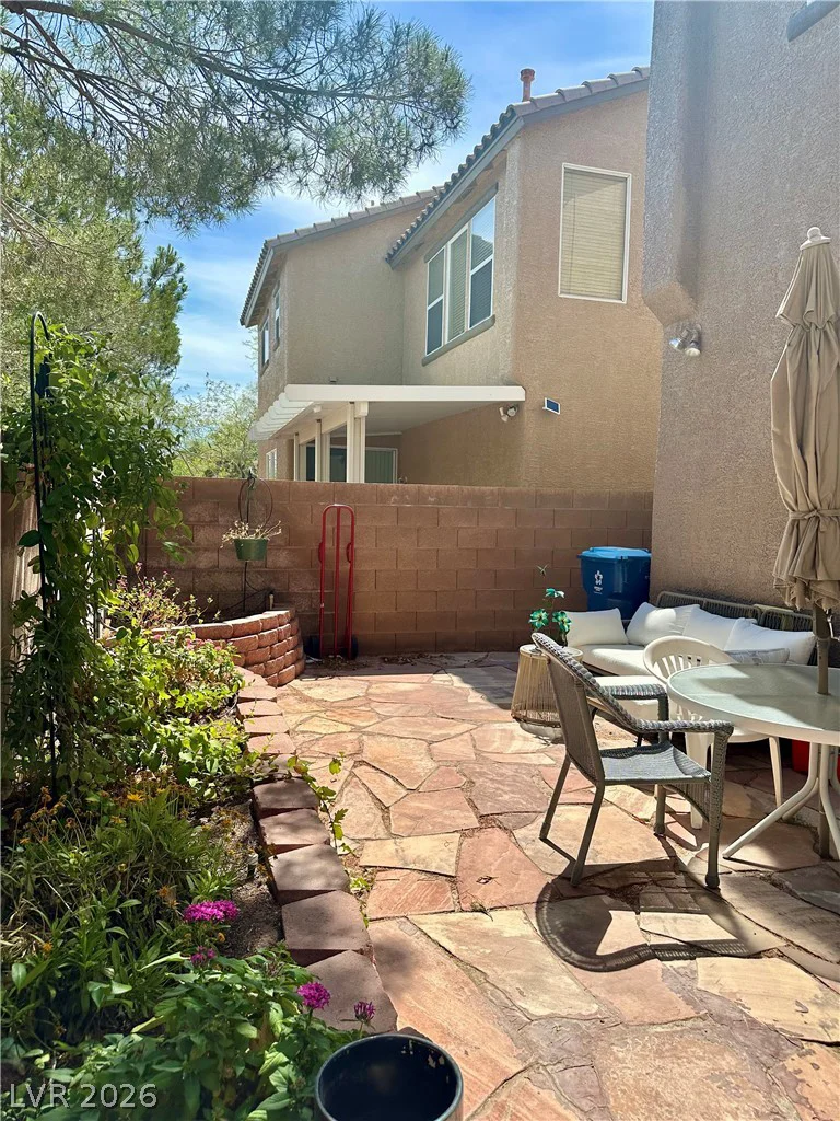 90 Branch Field, Las Vegas, NV 89183