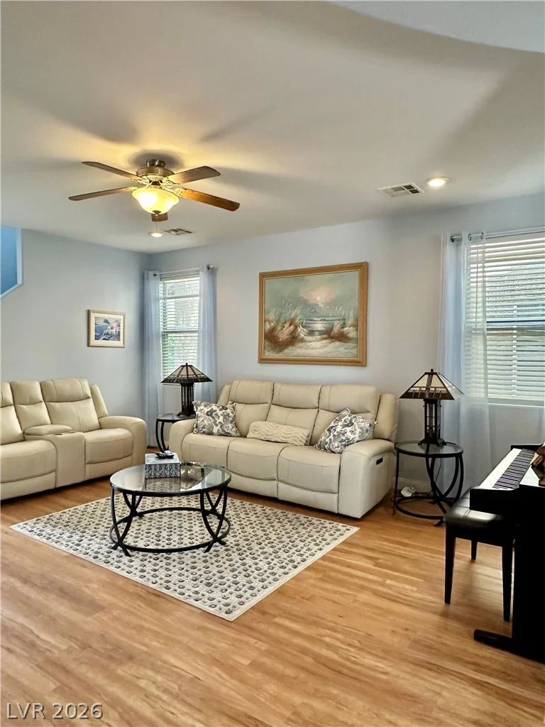 90 Branch Field, Las Vegas, NV 89183