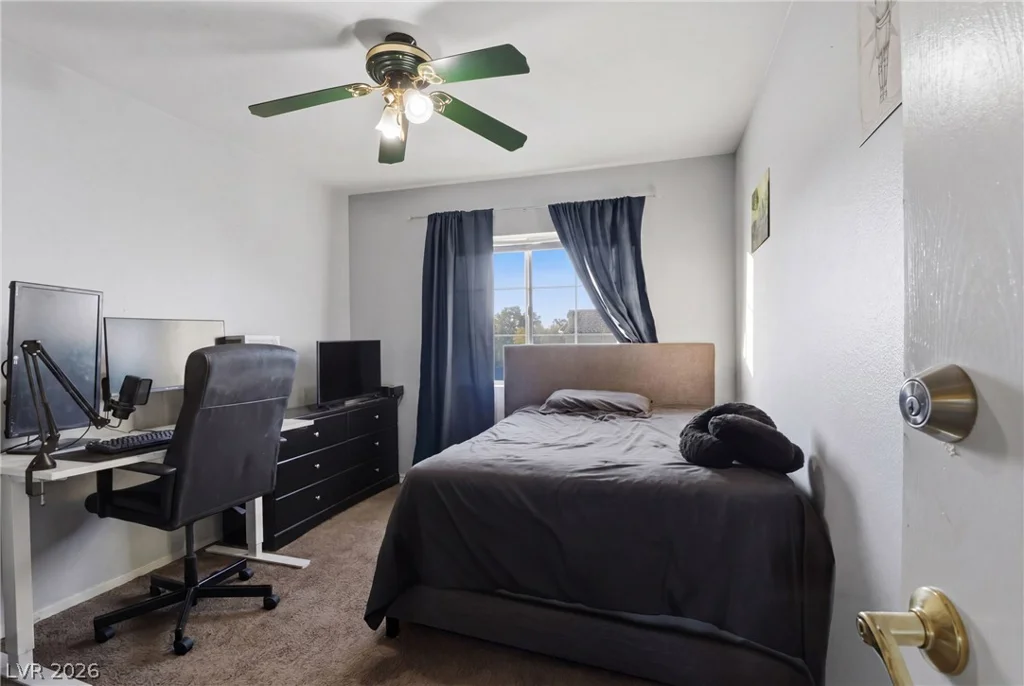 9051 Hollow Green, Las Vegas, NV 89129