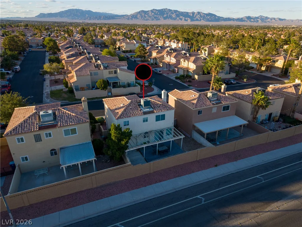 9051 Hollow Green, Las Vegas, NV 89129