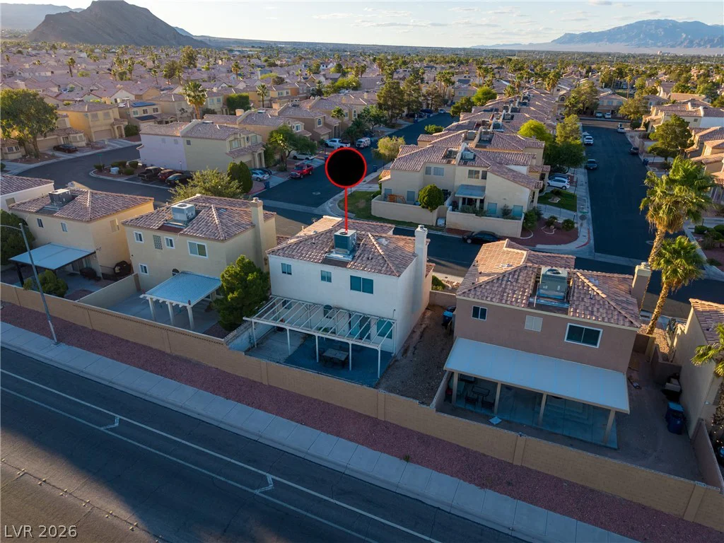 9051 Hollow Green, Las Vegas, NV 89129