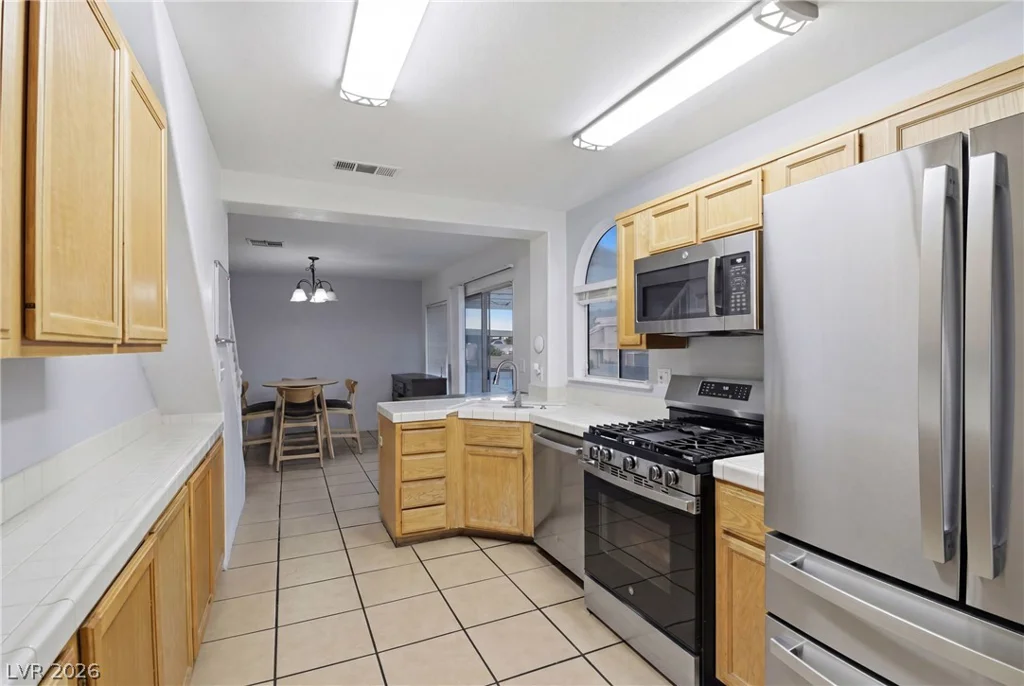 9051 Hollow Green, Las Vegas, NV 89129