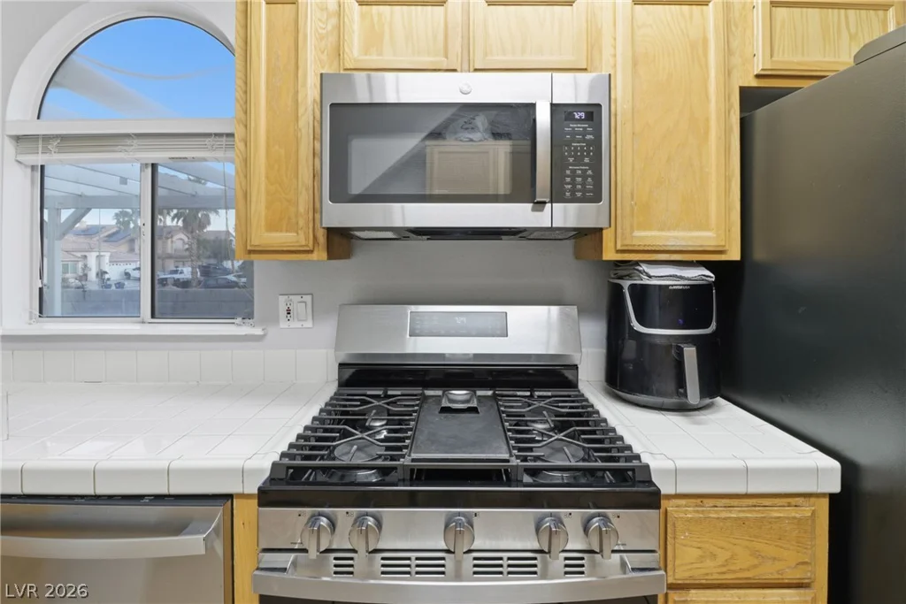 9051 Hollow Green, Las Vegas, NV 89129