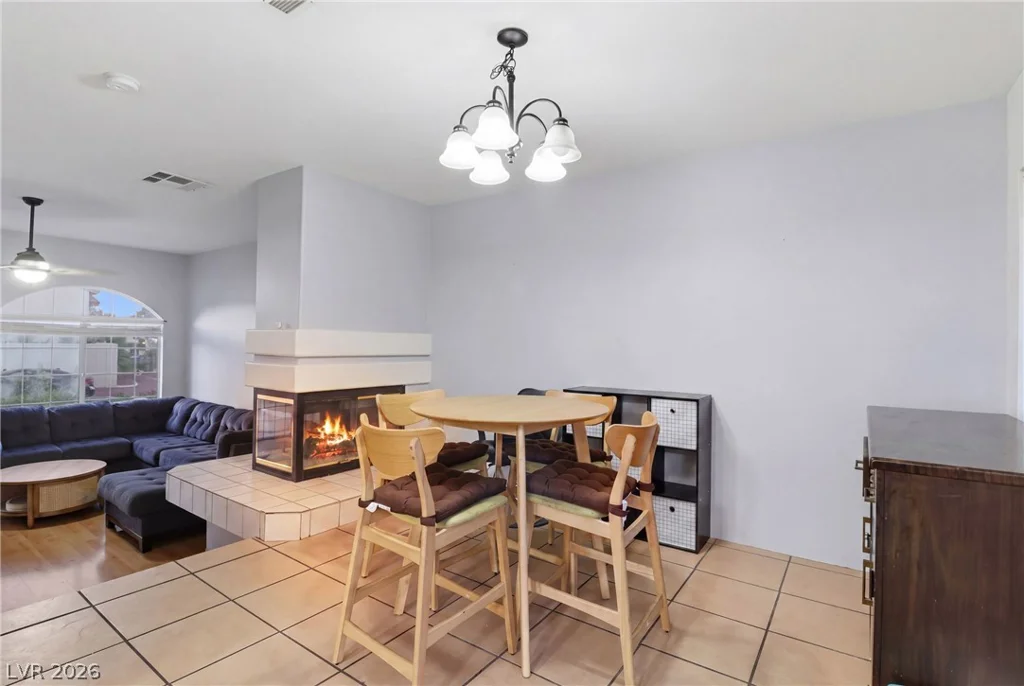 9051 Hollow Green, Las Vegas, NV 89129