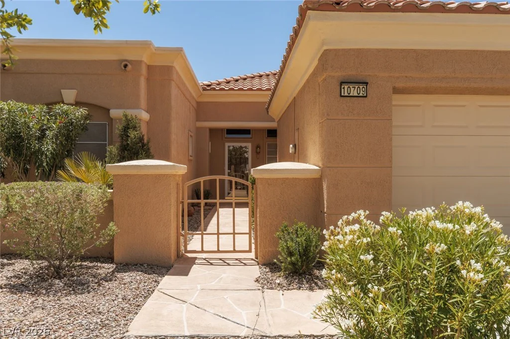 10709 Mission Lakes, Las Vegas, NV 89134